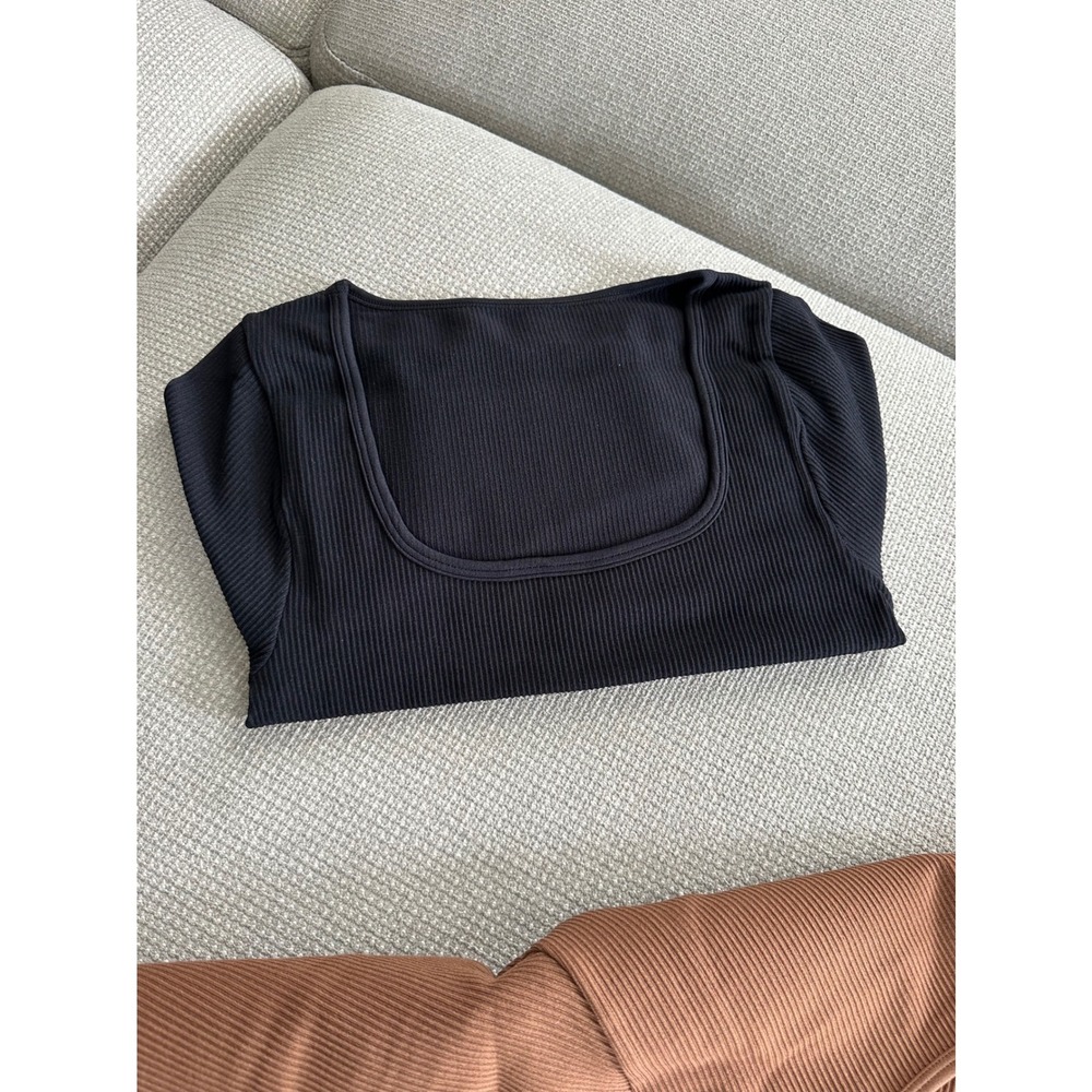 OQQ Crop Top Square Neck Long Sleeve Ribbed Stretch 2 Set - Picture 3 of 6
